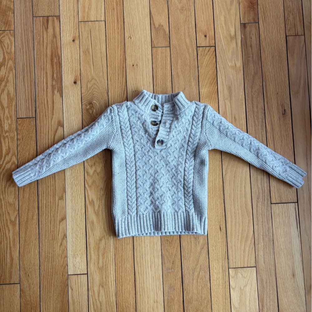 5T Sweater